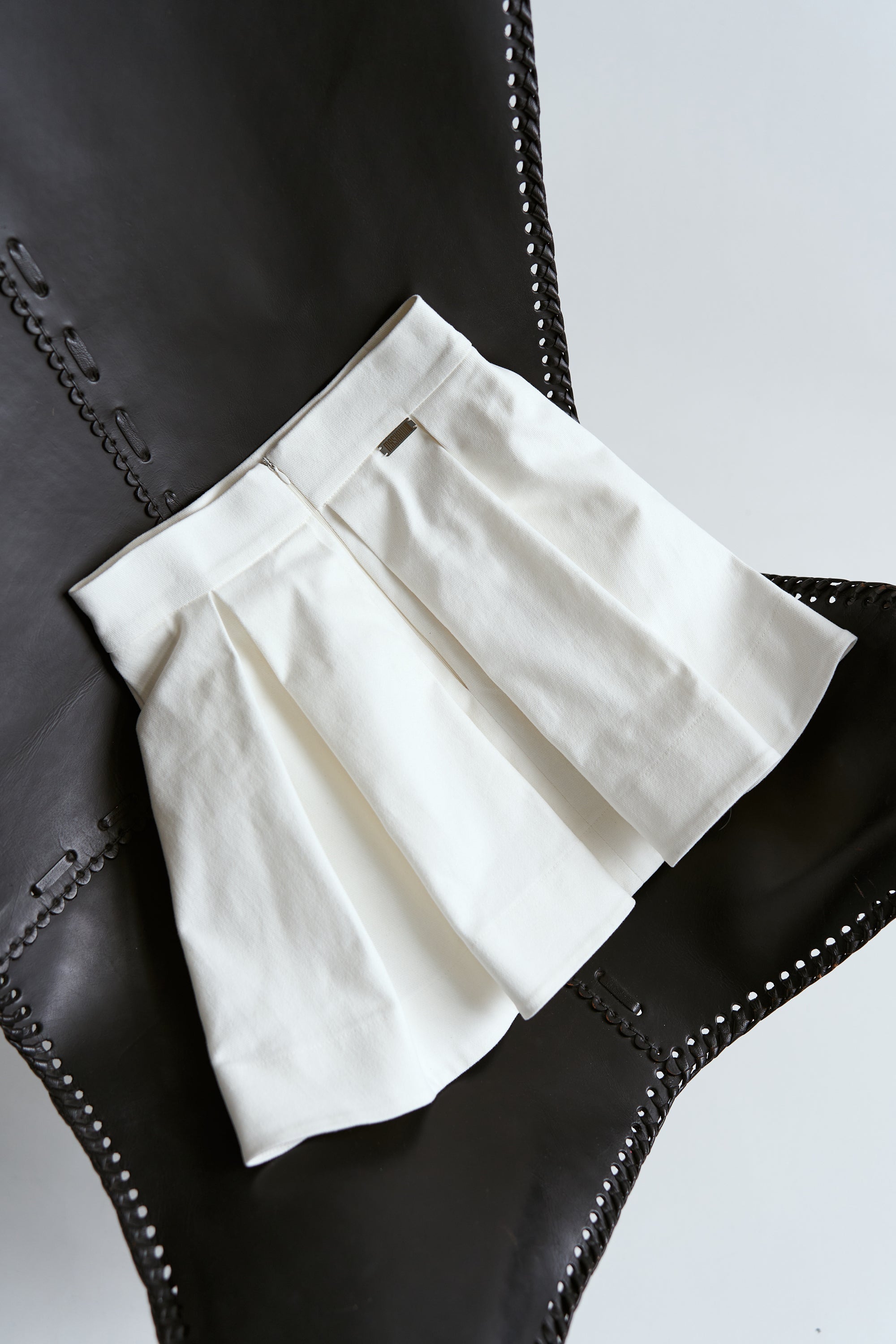 Milk cotton ruffle skirt