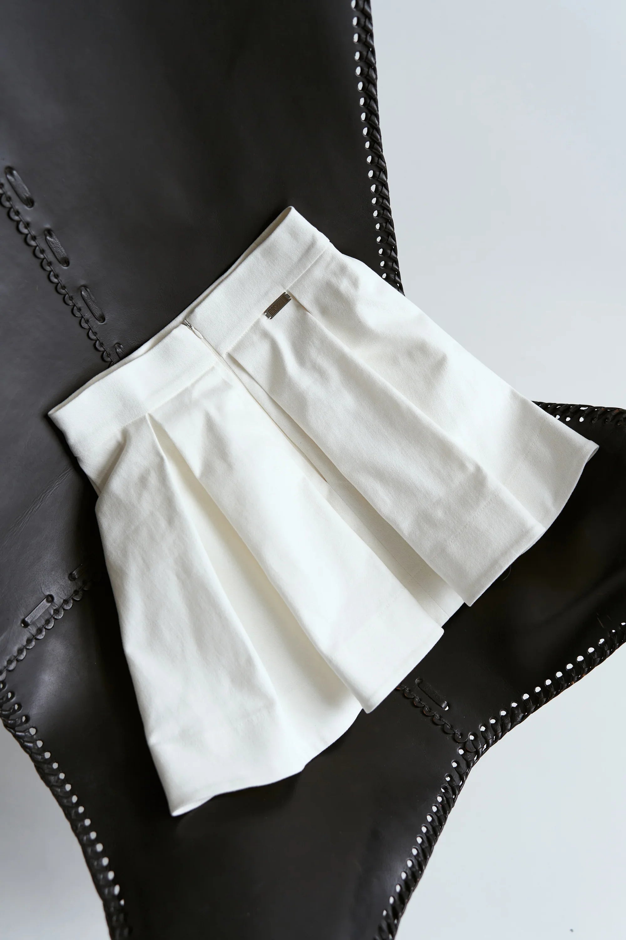 Milk cotton ruffle skirt