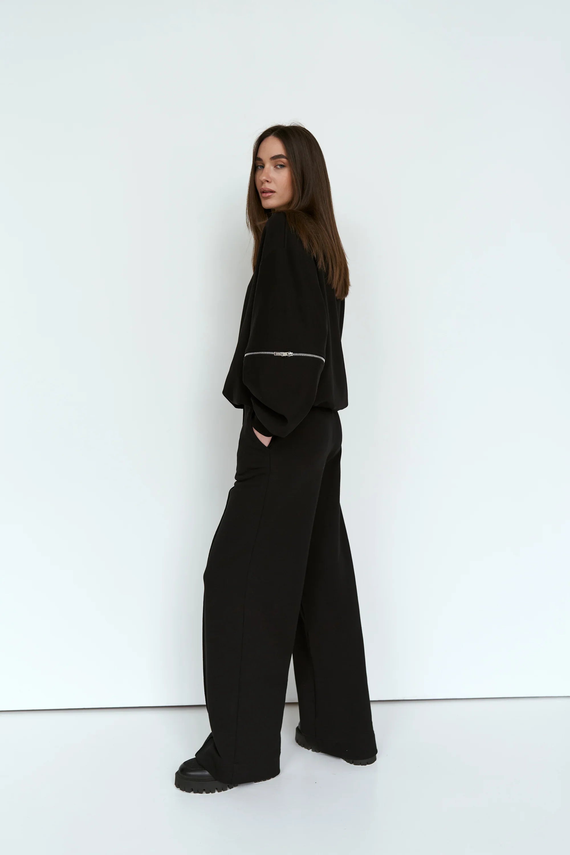 Straight knit trousers black