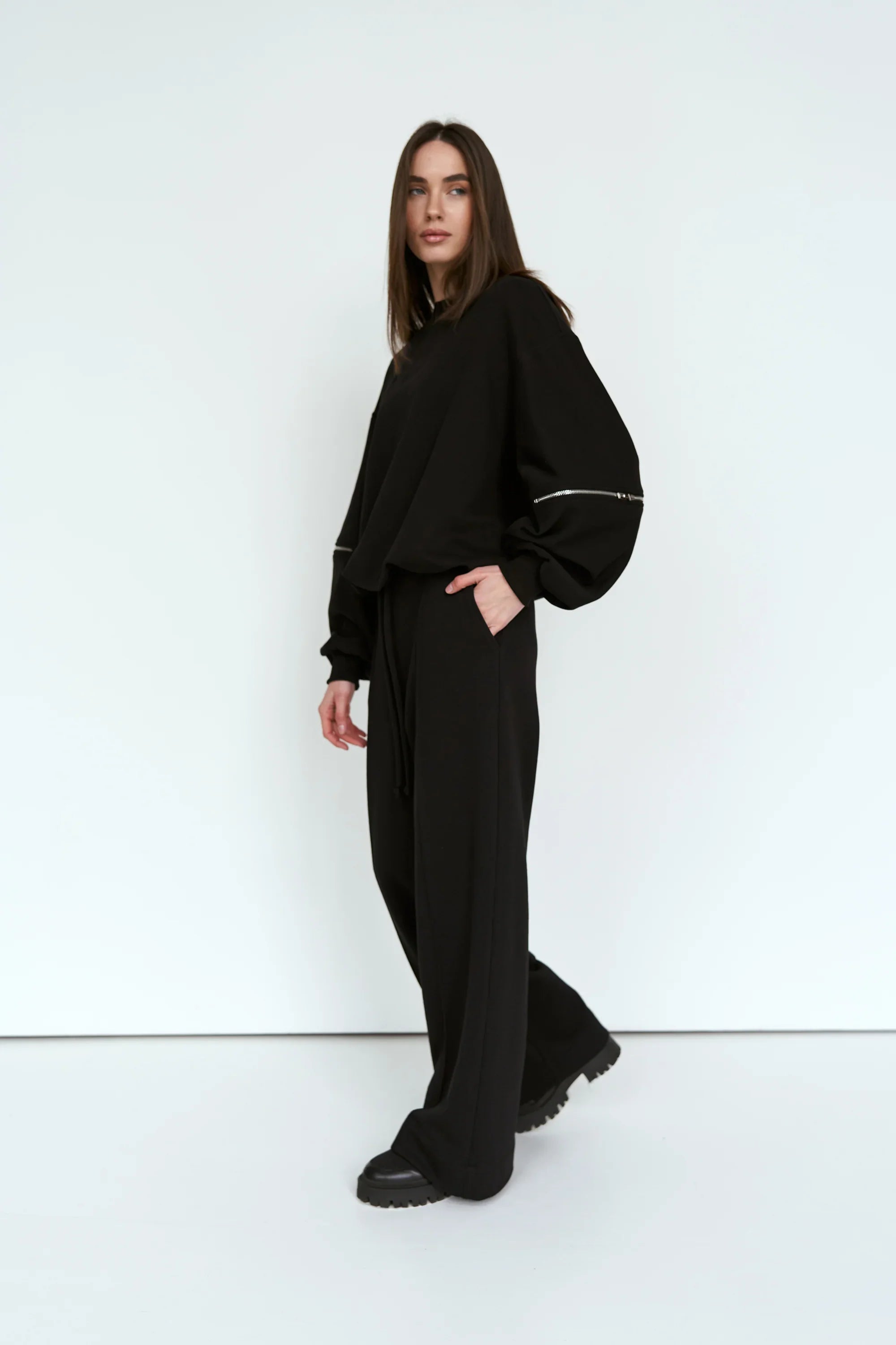 Straight knit trousers black