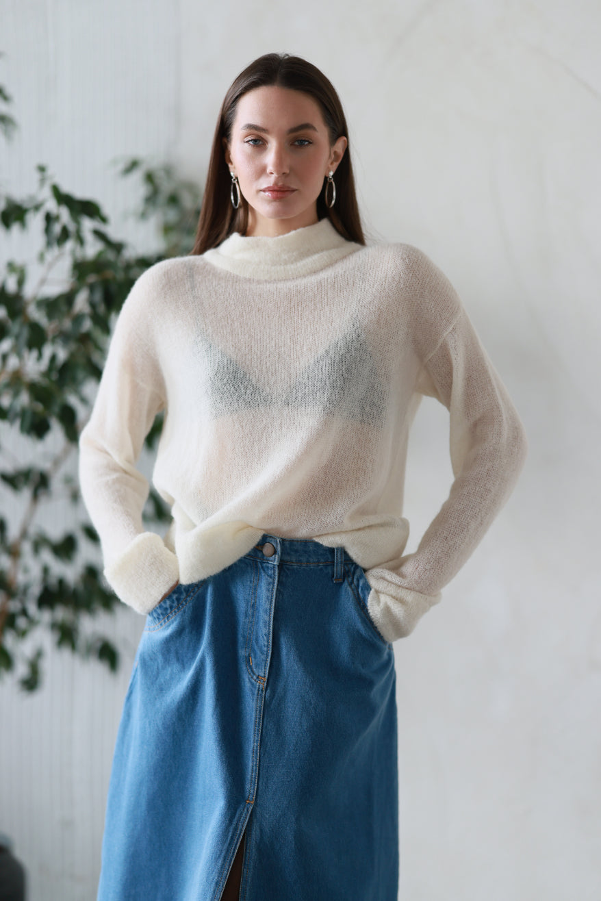 Sweater cream