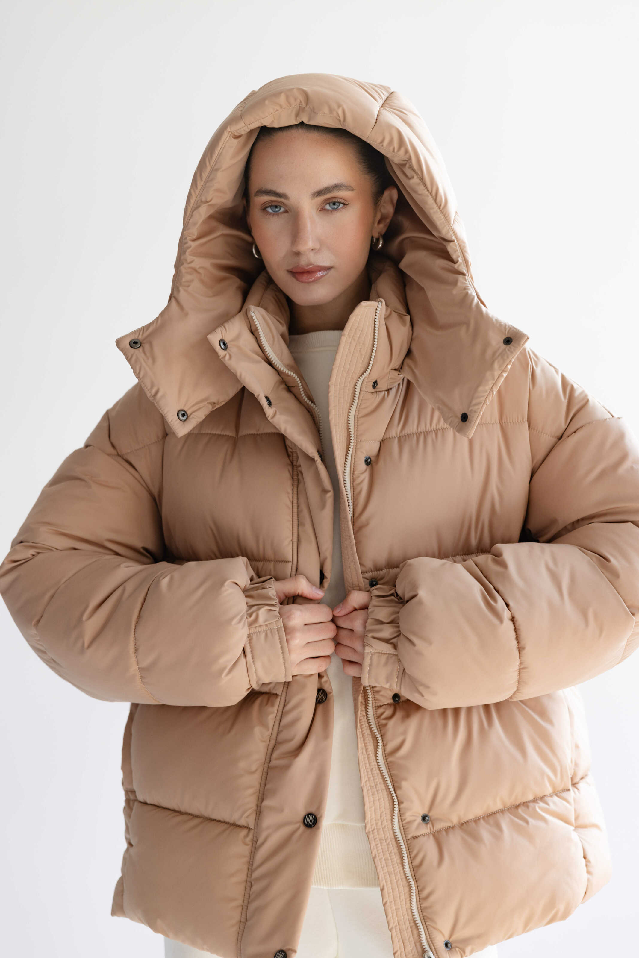 Oversized Puffer Jacket Beige