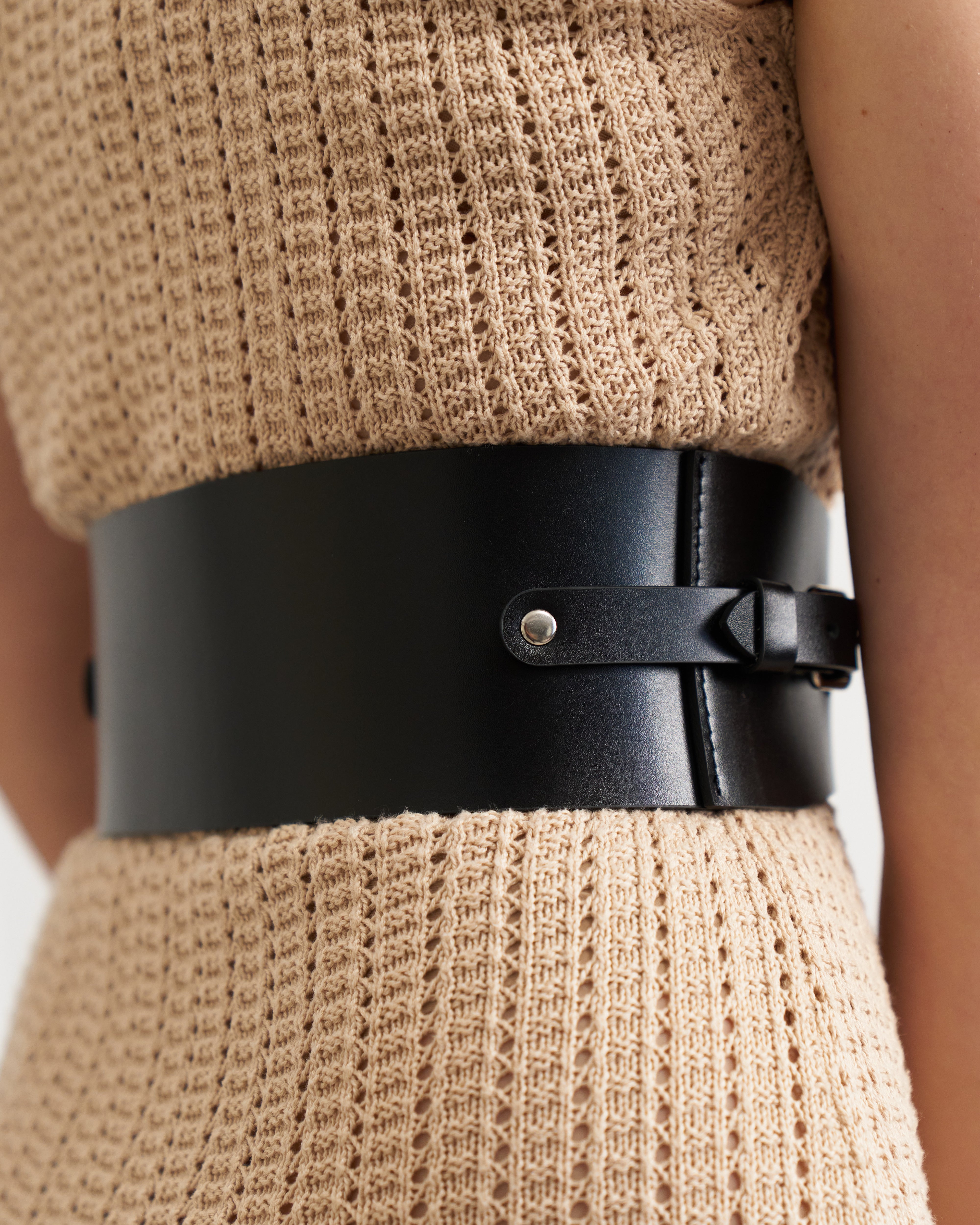 Wide asymmetrical leather belt TRISHA - UFS.store.ua