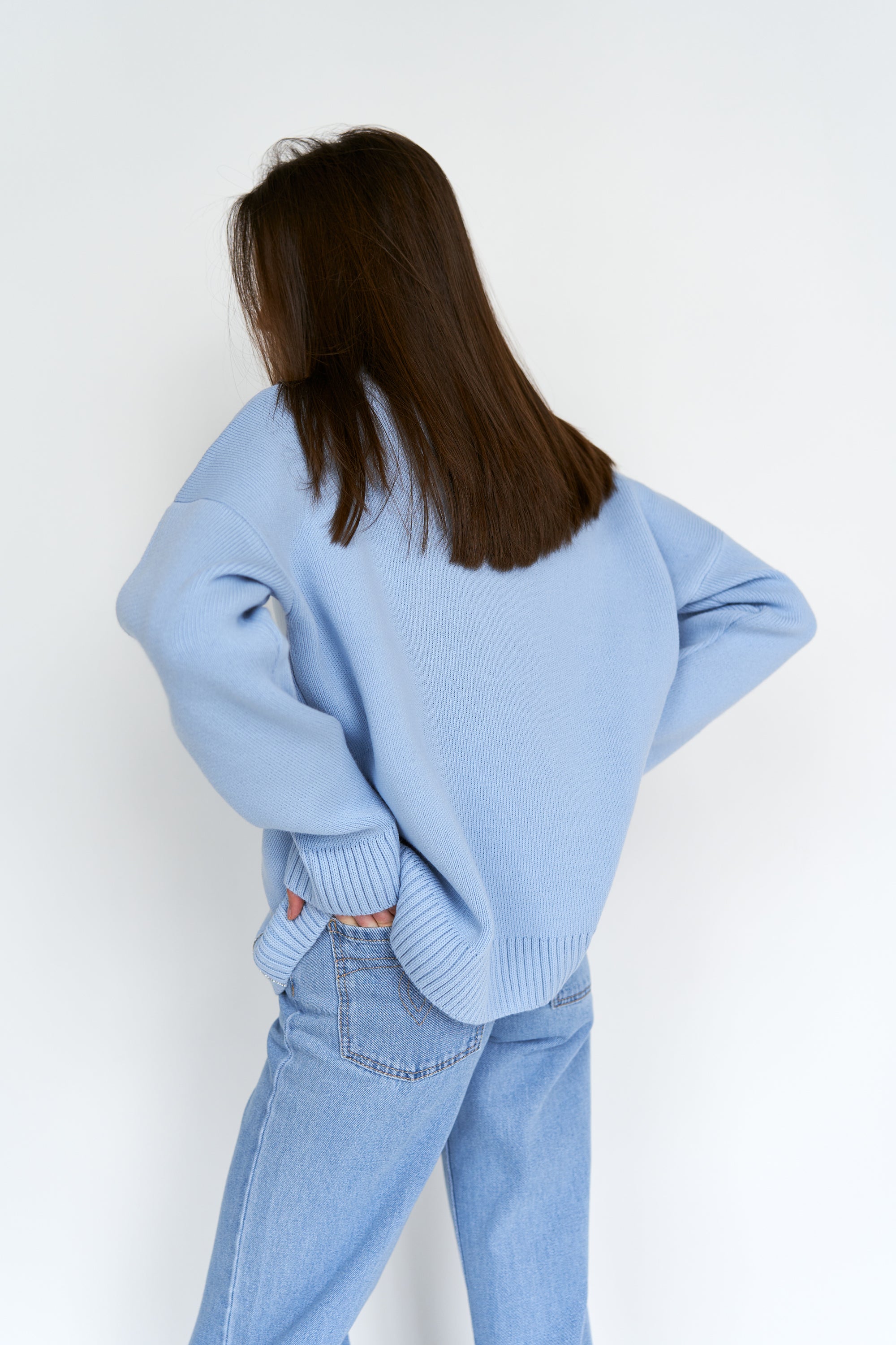 Sweater with rhinestones blue